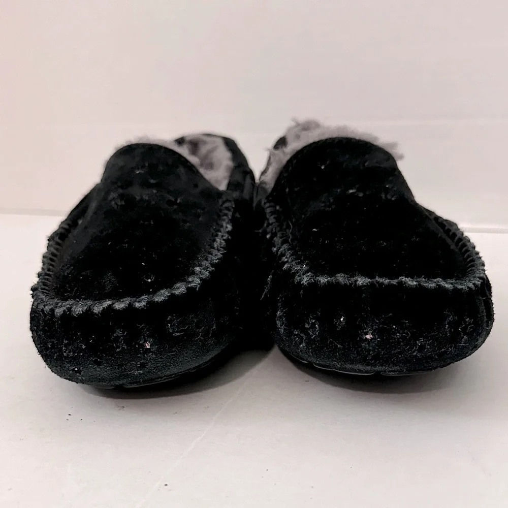 UGG Black Starry Moccasins with gray Shearling size 5 girls or 7 women’s